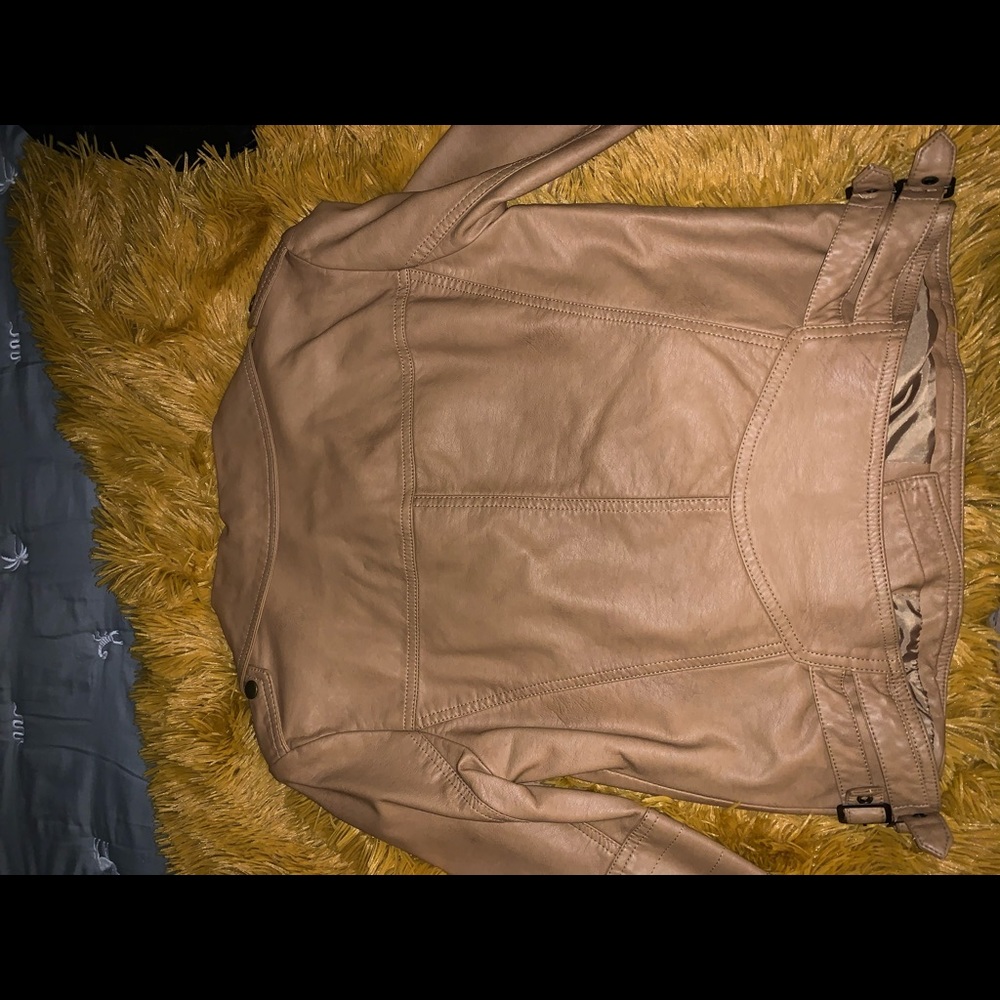 Leather jacket - Picture 3 of 3